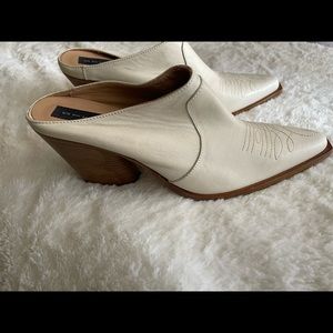 Steve Madden  western slip on boots